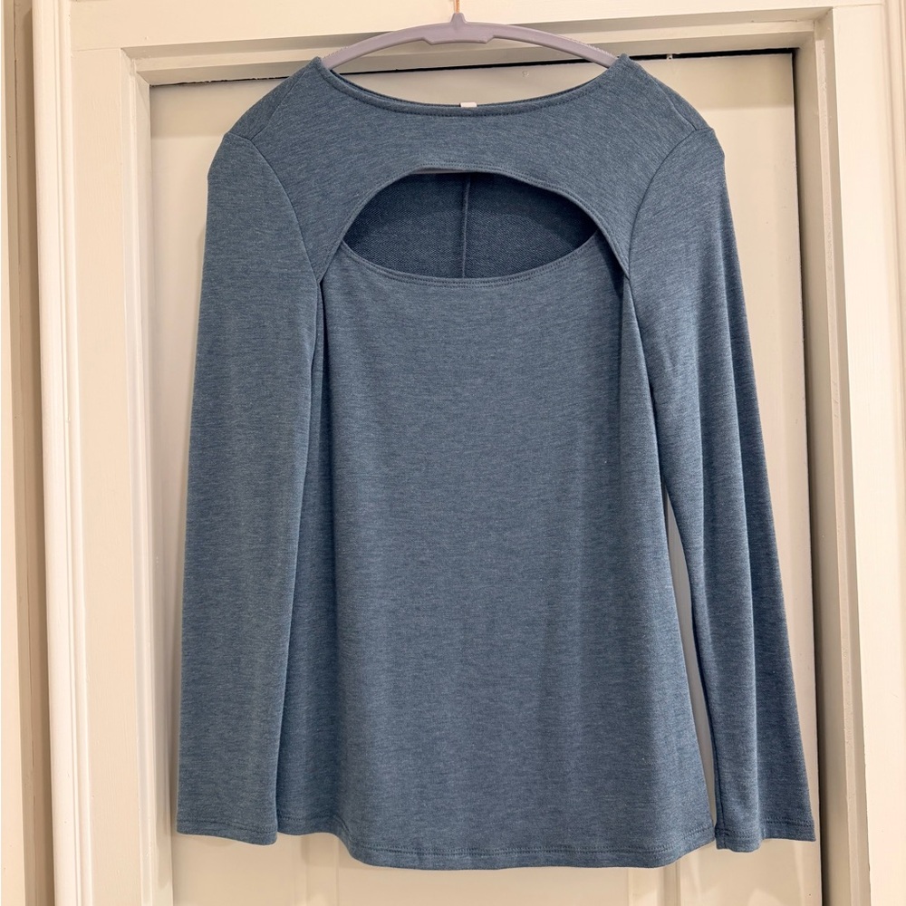 Emerald Peek-a-boo Top - Ocean Blue